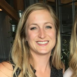 Meet your Posher, Caroline